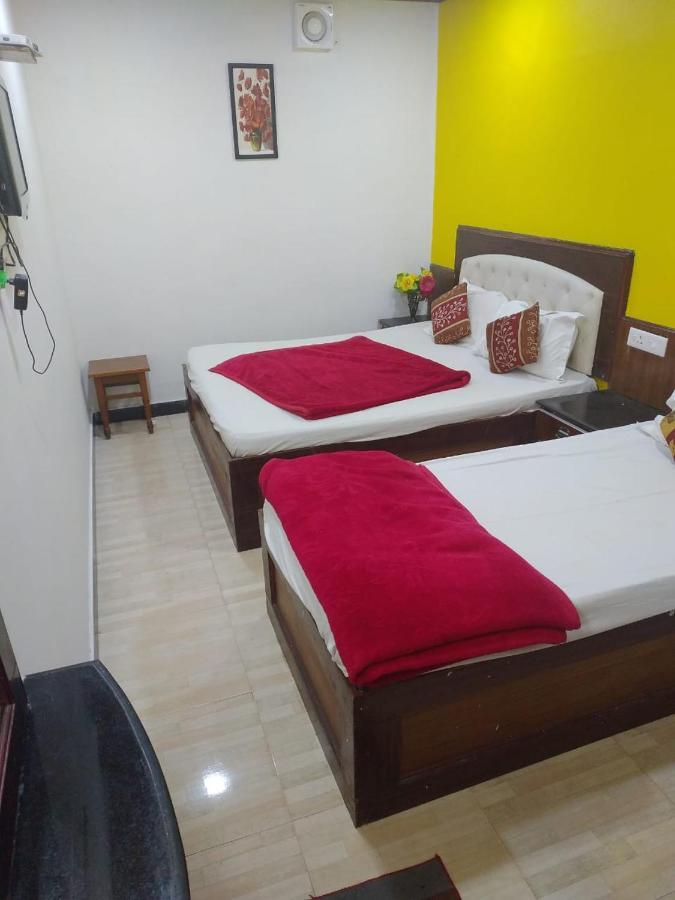 אוטי Hotel Mystique Inn מראה חיצוני תמונה
