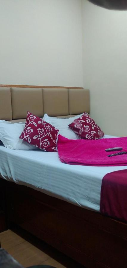 אוטי Hotel Mystique Inn מראה חיצוני תמונה