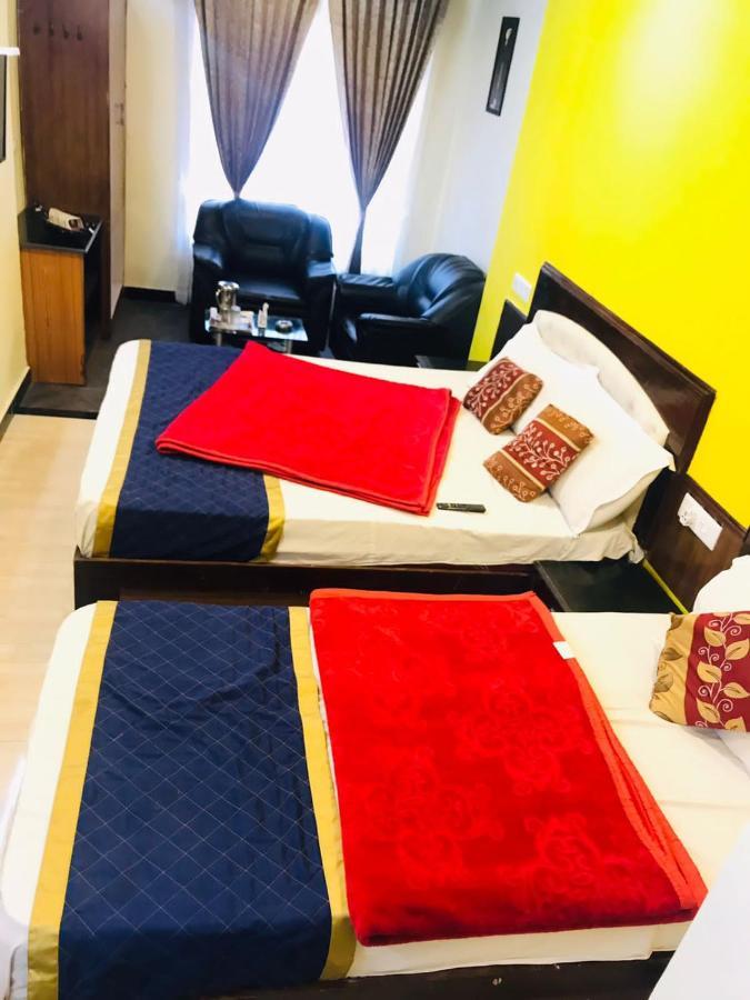 אוטי Hotel Mystique Inn מראה חיצוני תמונה
