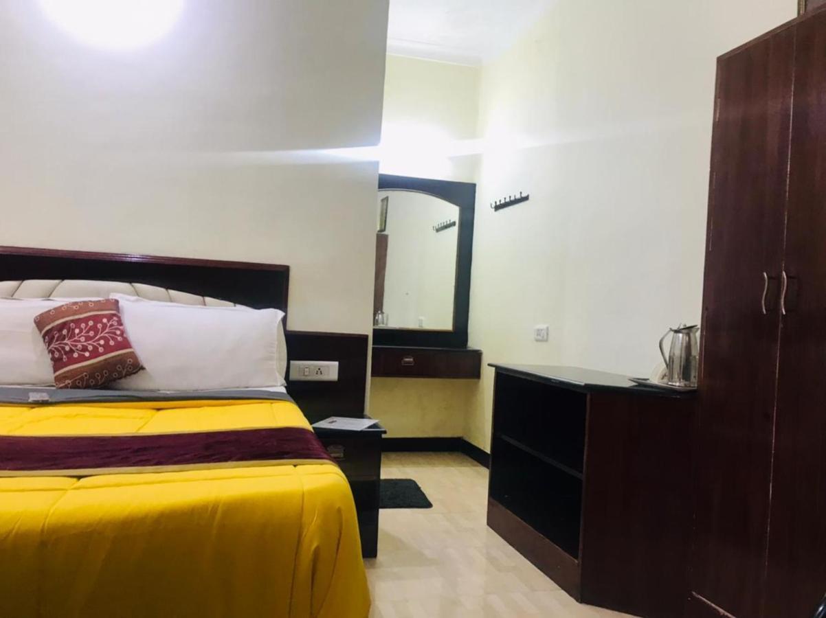 אוטי Hotel Mystique Inn מראה חיצוני תמונה