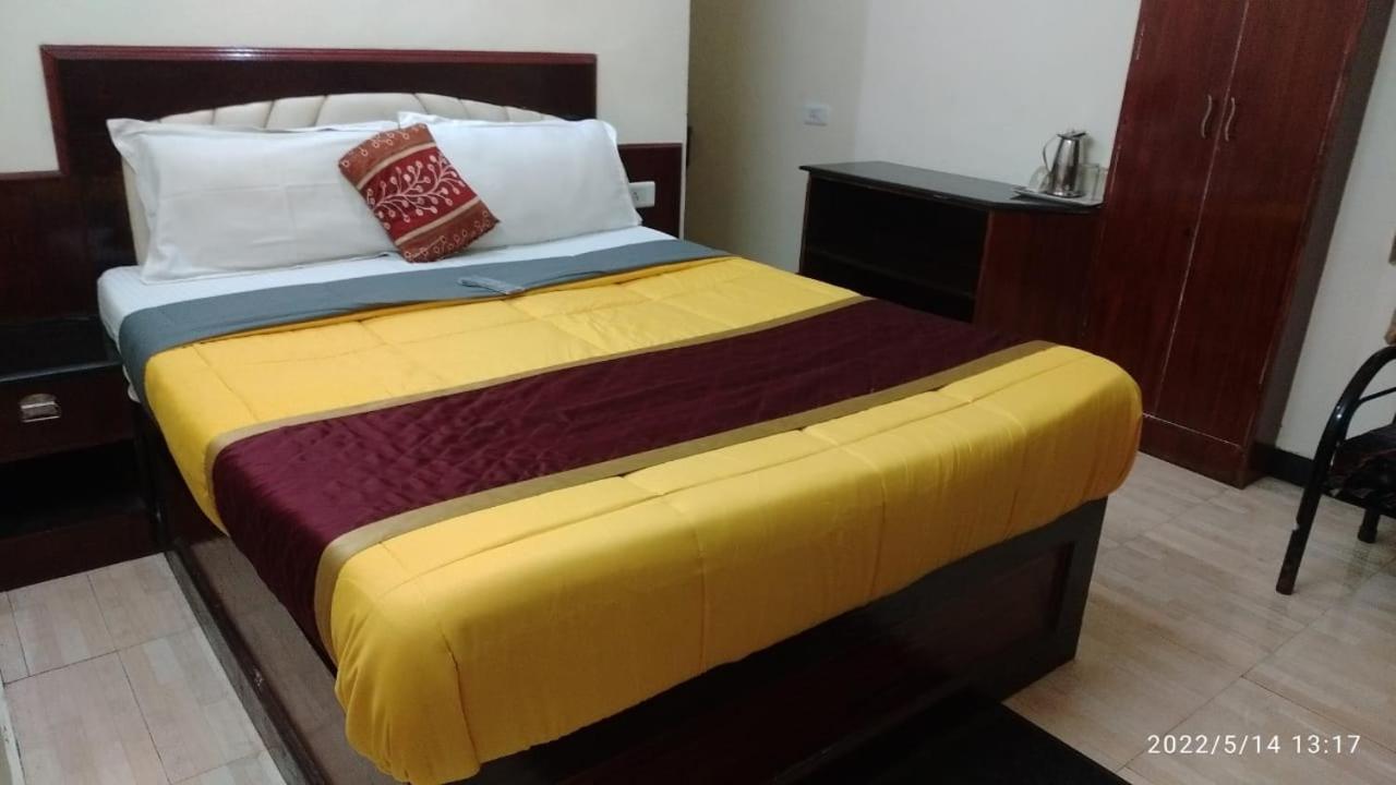 אוטי Hotel Mystique Inn מראה חיצוני תמונה